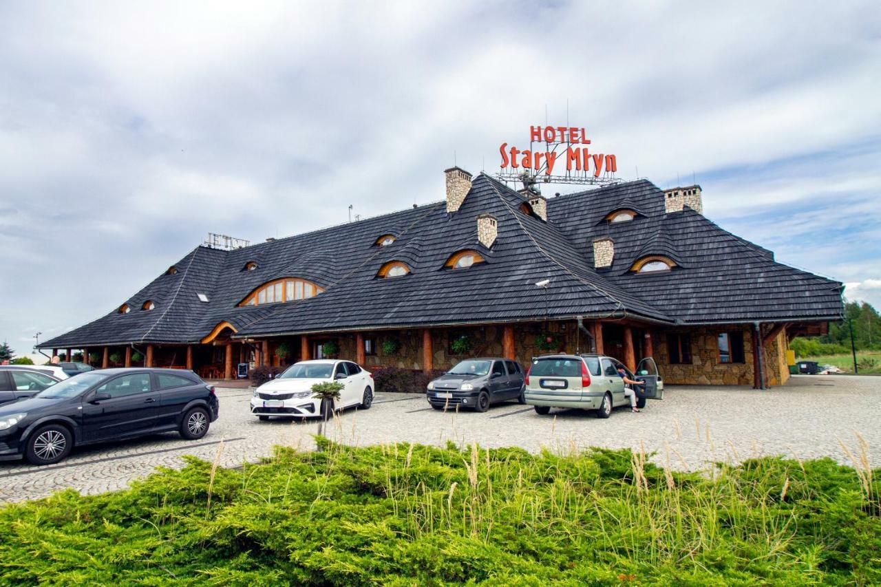 Hotel Stary Mlyn Koziegłowy Esterno foto
