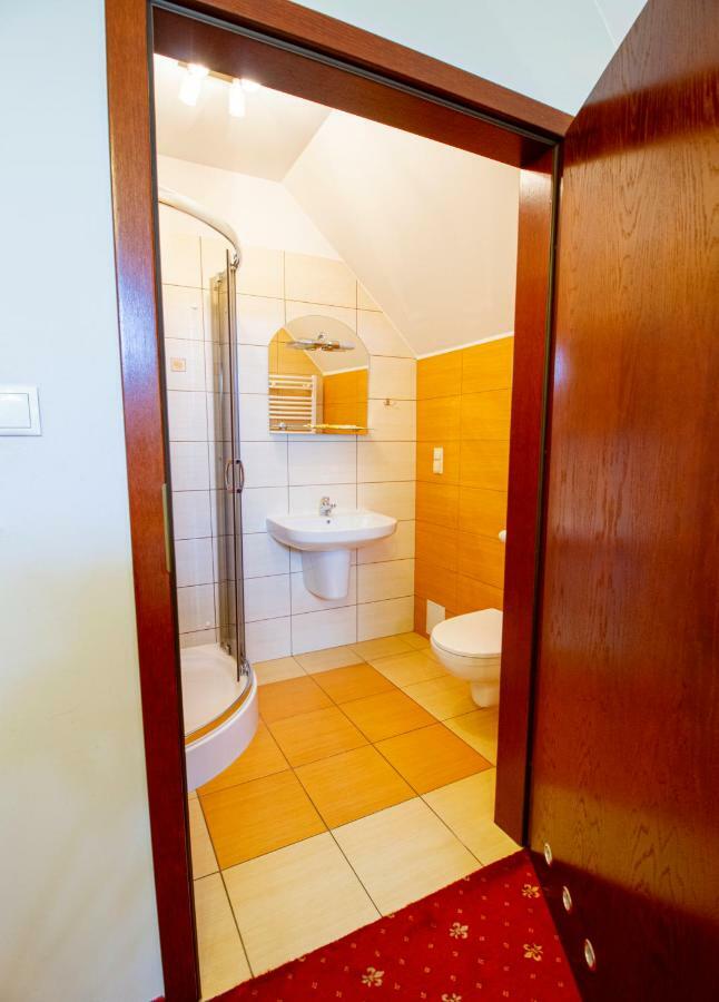 Hotel Stary Mlyn Koziegłowy Esterno foto