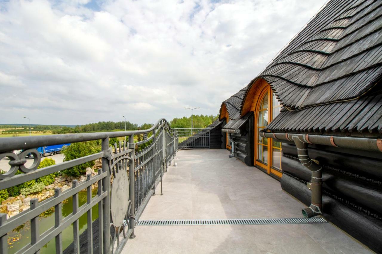 Hotel Stary Mlyn Koziegłowy Esterno foto