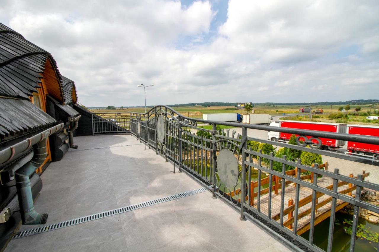 Hotel Stary Mlyn Koziegłowy Esterno foto